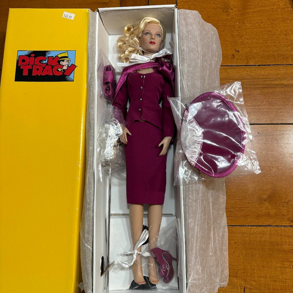 MINT IN BOX ROBERT TONNER DOLL - Dick Tracy: Tess Trueheart. Highly Collectible